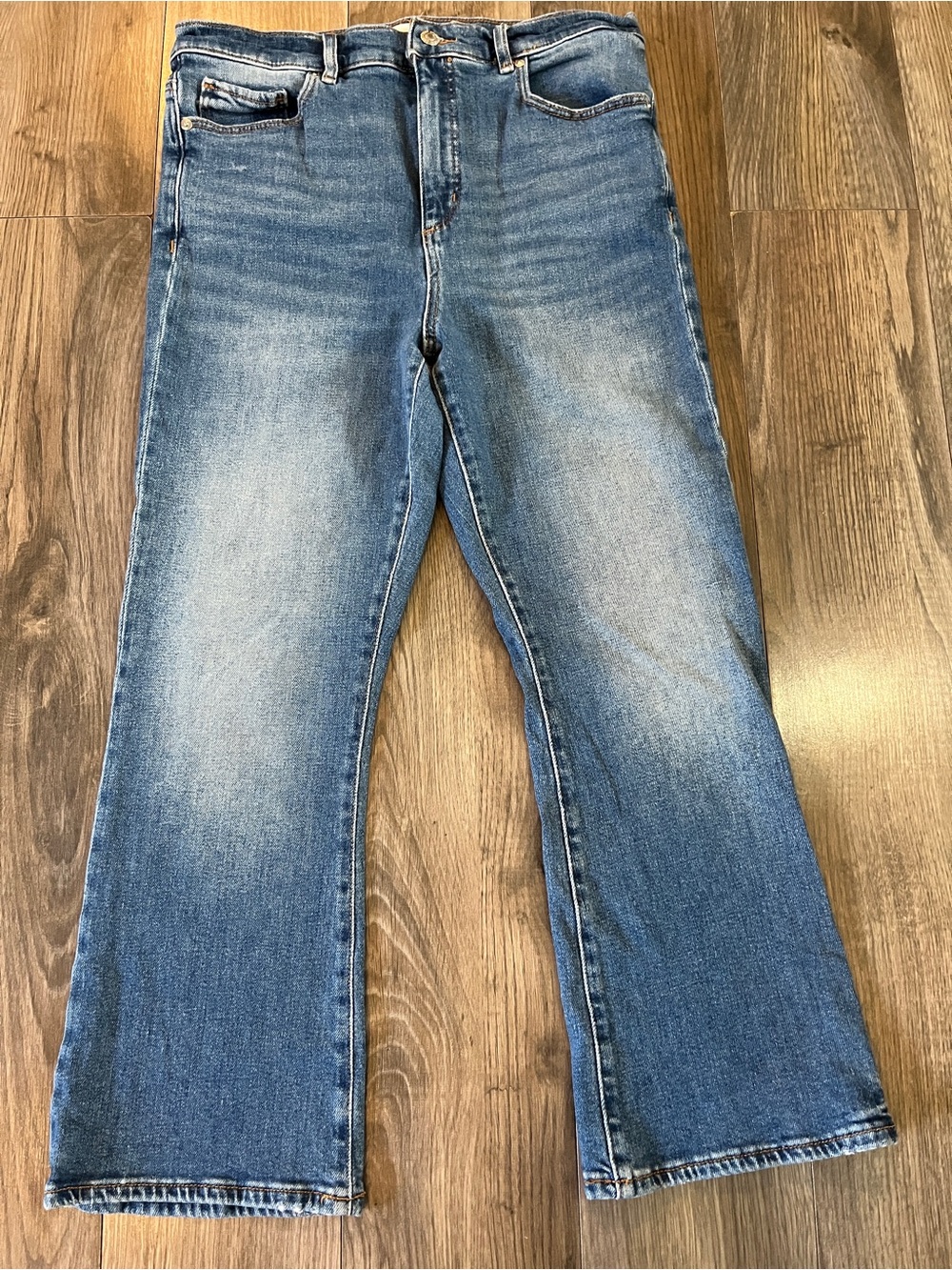 LOFT Medium the kick crop size 10